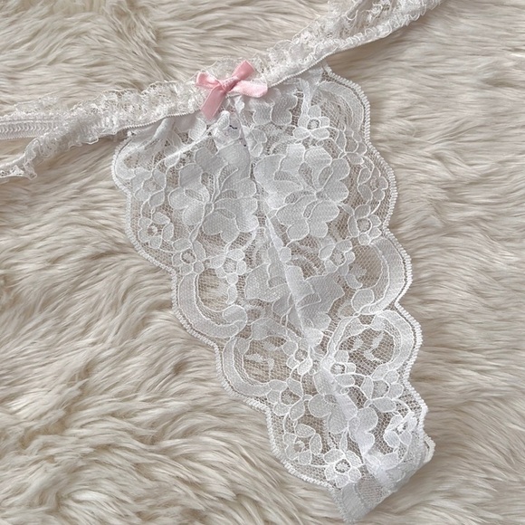 Vintage Frederick’s of Hollywood Thong - Picture 1 of 5